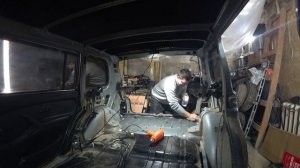 ПОЛНАЯ ШУМОИЗОЛЯЦИЯ НИВЫ 2131/КАК ЗАШУМИТЬ НИВУ СВОИМИ РУКАМИ В ГАРАЖЕ/МАТЕРИАЛ ОТ СТАНДАРТПЛАСТ.