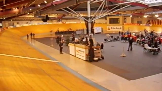Nk Baan keirin Vrouwen serie 2 30-12-2007 смотреть онлайн