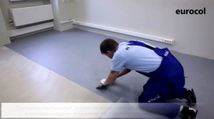 Укладка коммерческого линолеума. Приклеивание