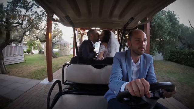 Andrea e Melissa Wedding Trailer-019 смотреть онлайн