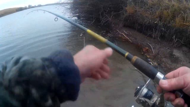 Жор щуки и карася поздней осенью. смотреть онлайн