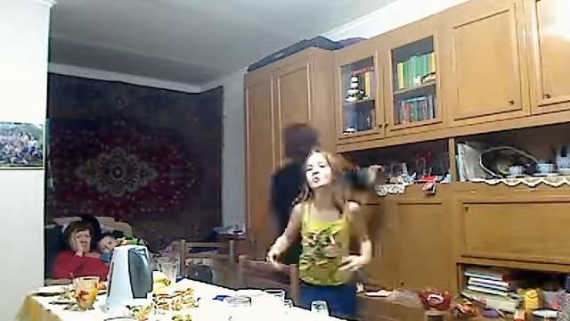 Видео c веб-камеры от 15 ноября 2014 г., 10:09 (PST) смотреть онлайн