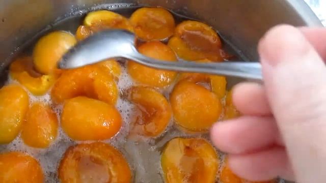 АБРИКОСОВОЕ ВАРЕНЬЕ по АЗЕРБАЙДЖАНСКИ!!! Подробный рецепт. Ərik mürəbbəsi. смотреть онлайн