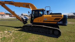 Excavator Hyundai 300 HX LR