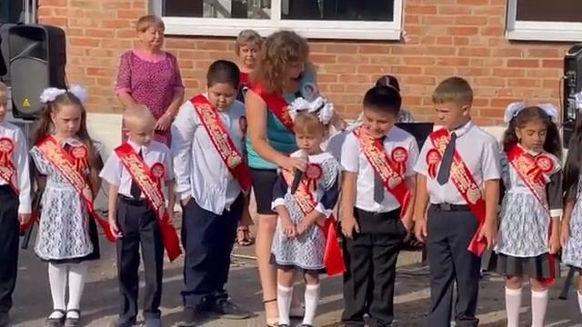 1 а класс стихи на линейки смотреть онлайн