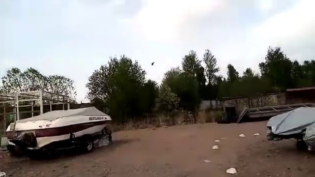 Засняли вертолёт пока спускали катер смотреть онлайн