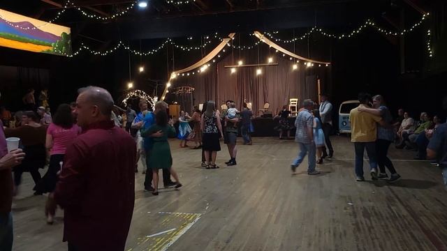 Sautee Contra Dance - September 23, 2023: First Half, Third Waltz смотреть онлайн