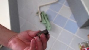 Замена  шлангочки газовой плиты. Ревизия фитильного газового крана на вводе.