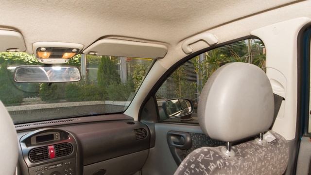 Opel Corsa C 1.4i Elegance 2001 смотреть онлайн