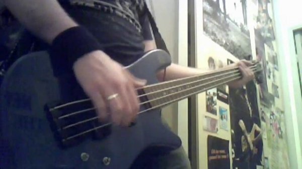 Grindcore bass - training (spector performer)