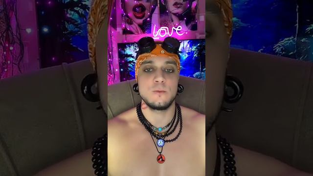 Что Если Интересен Девушке, Но Она Тебя Динамит. Стрим В Тик Ток смотреть онлайн