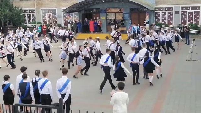 Вальс 9 класс Алина смотреть онлайн
