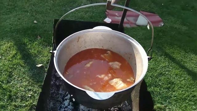 Вкусный бограч на универсальном мангале