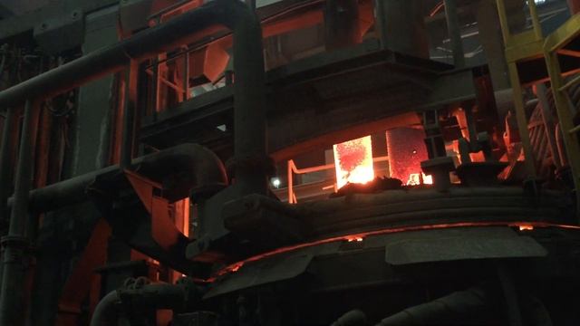 Работа электродуговой печи. Electric arc Furnace смотреть онлайн