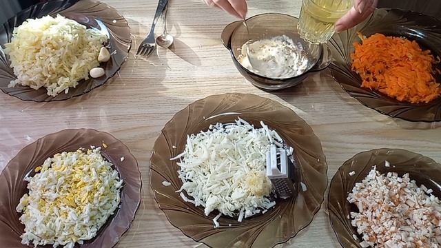 ЧУДОВИЙ Cуп пюре .Салат з дуже смачним соусом СМАЧНИЙ СОУС до салату і рецепт салата. Розумна СОНЯ?