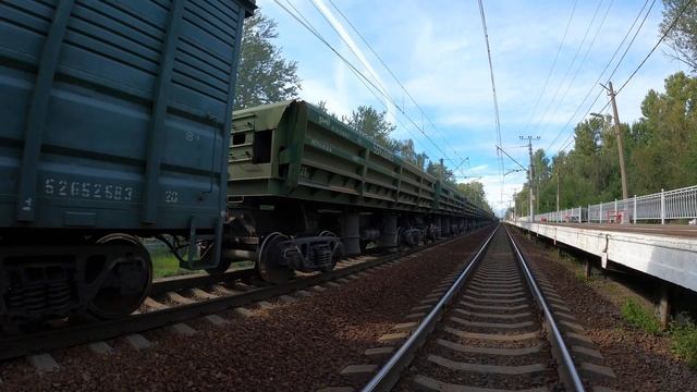 М62-1570 на станции Озерки участка Санкт-Петербург-Выборг Октябрьской железной дороги смотреть онлайн