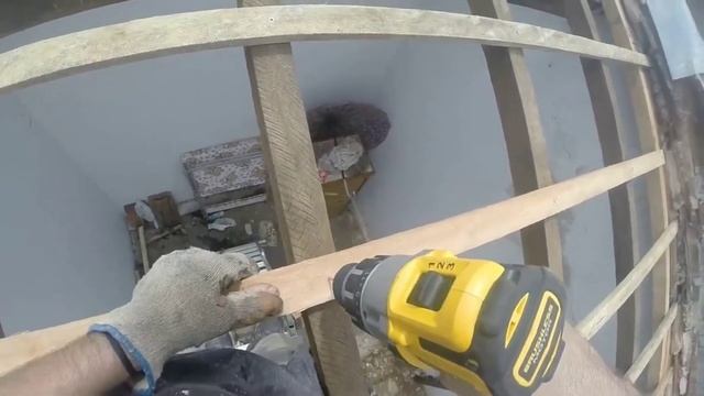 DeWalt DCD996 no telhado смотреть онлайн