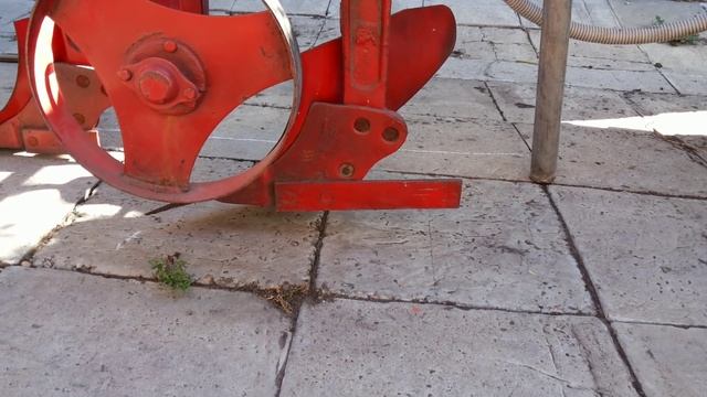 Регулировка плуга 1L-220 на тракторе DF-244