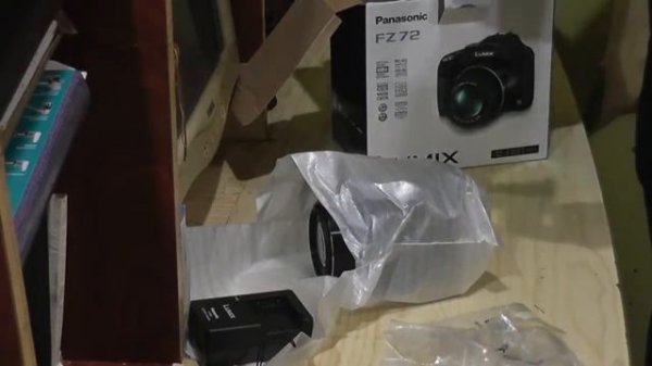 Panasonic LUMİX DMC FZ 72  ambalaj içeriği