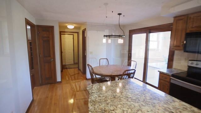 18 Old Country Lane, Fairport, NY presented by Bayer Video Tours смотреть онлайн
