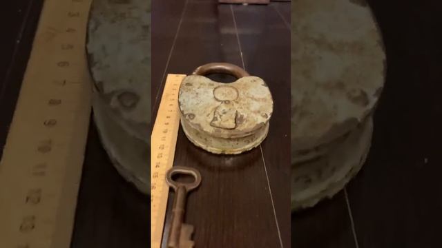 Замок амбарный с ключом СССР смотреть онлайн