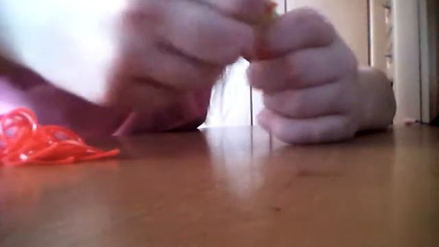 Как сплести браслет из резинок ТРОТУАР))) смотреть онлайн