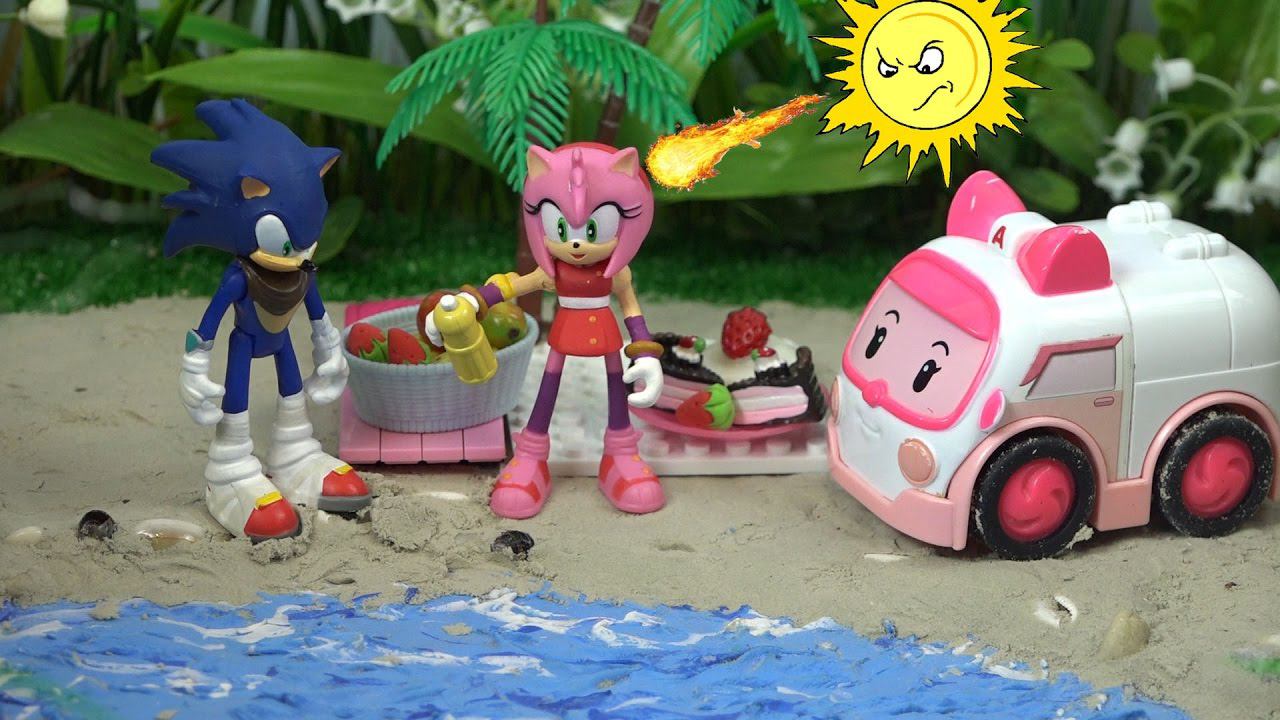 Подруга Соник Бум получила солнечный удар. Мультик с игрушками