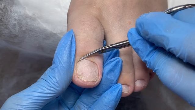 НЕ ДОВОЛЬНА СВОЕЙ РАБОТОЙ ? Педикюр Френч ? Вычищаем подногтевую мозоль смотреть онлайн