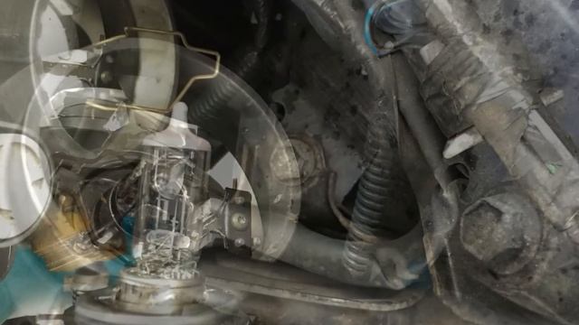 How to change Toyota Yaris 2002 headlight bulb смотреть онлайн