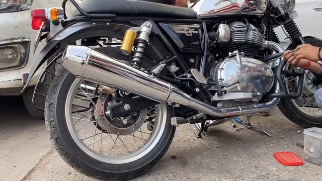 ZANA leg guard on INTERCEPTOR 650 with CRASH 💥 TEST смотреть онлайн