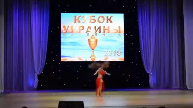 IZABELLA PAVLYUK STUDENT - ALICE SOLOVYAN (TABLA SOLO) BELLYDANCE смотреть онлайн