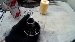 Toyota Land Cruiser 200 замена масляного фильтра.