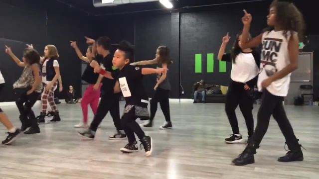 США(часть.16.4)Школа танцев"Merrywood School" _Dallas,Техас смотреть онлайн