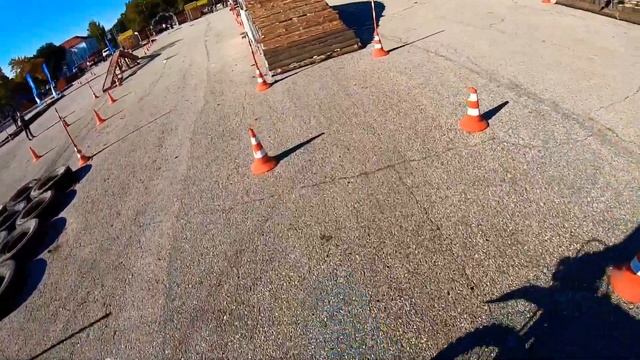 Эндуро стадион на гонке "Меловой период!" смотреть онлайн