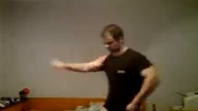 Biceps Posing At 48 Cm Cold