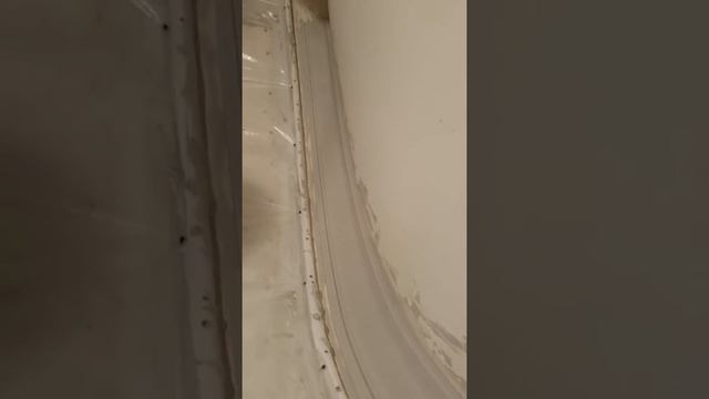 ЛЕПКА ИЗ ГИПСА ПРЯМО НА СТЕНЕ!! НЕРЕАЛЬНО СЛОЖНЫЙ ПРОЦЕСС (часть1) смотреть онлайн