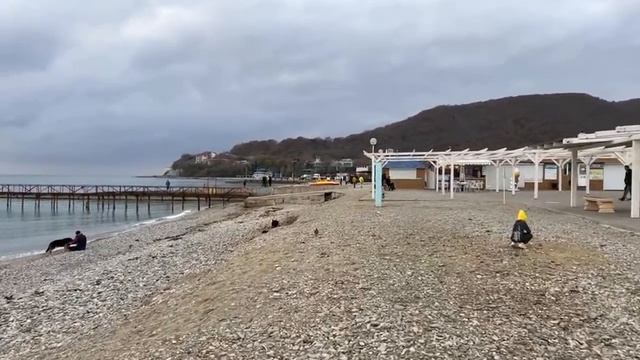 АРХИПО-ОСИПОВКА осенью. НАБЕРЕЖНАЯ, пляжи, море. НОЯБРЬ 2021 смотреть онлайн
