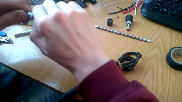 Паяльник на жалах HAKKO T12 смотреть онлайн