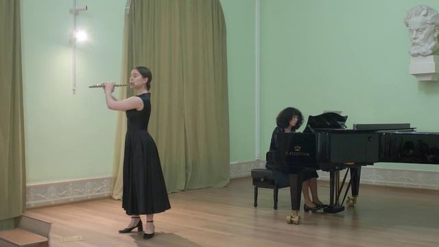 Алина Большеданова (флейта)
Светлана Таипова (фортепиано) смотреть онлайн