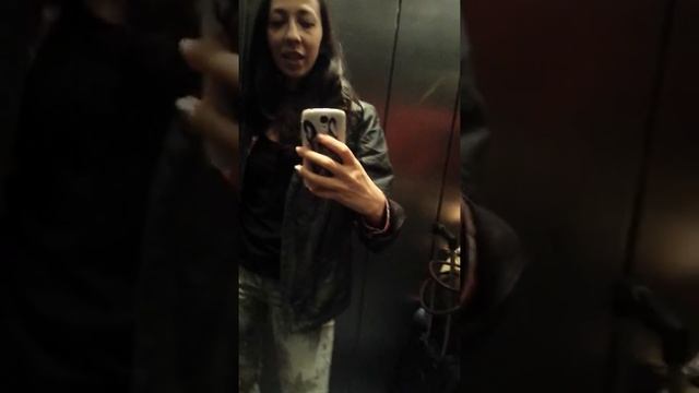 Ночной блошиный рынок в Мюнхене. Nacht Flohmarkt In München. 1