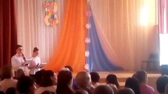 8 марта школа №2 г.Красный Кут. смотреть онлайн