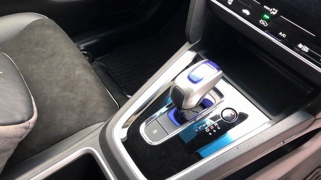 Honda Shuttle Hybrid X 2017г.