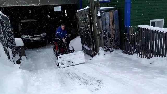 Чистка снега на мотособаки. смотреть онлайн