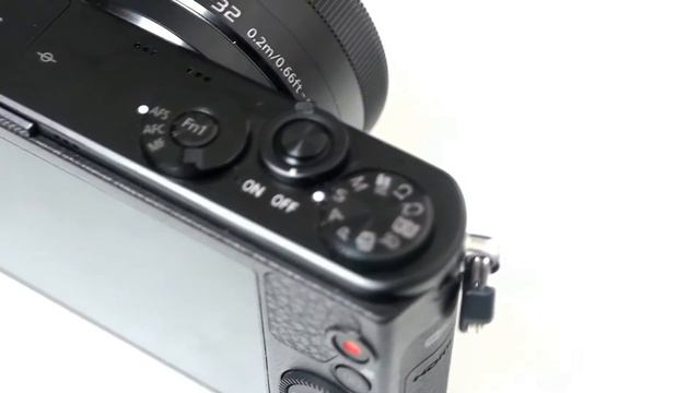 Panasonic Lumix DMC-GM1 : brzi test смотреть онлайн