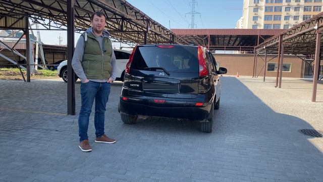 Самый честный обзор от хозяина / Nissan Note 1.6 AT Бензин смотреть онлайн