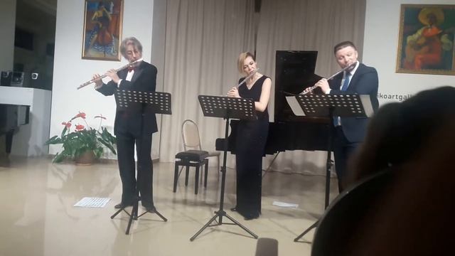 Чезаре Чиарди. «Маленькое трио для трёх флейт» смотреть онлайн