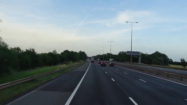 Weatherby Heading South Pt 2 - Bike Talk - HGV Trucking UK Mercedes Actros Cab View Video POV смотреть онлайн