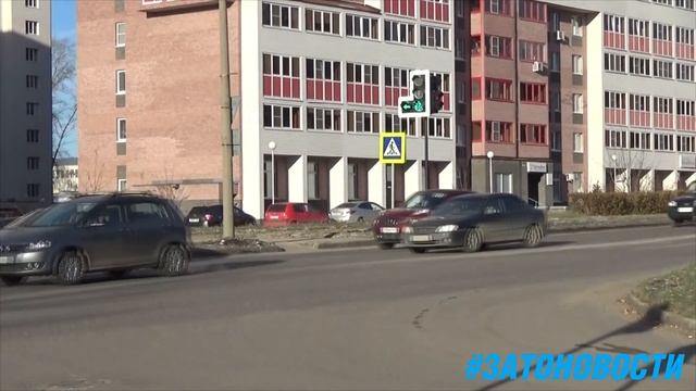 Начало работы светофора на перекрестке Музрукова-Советская