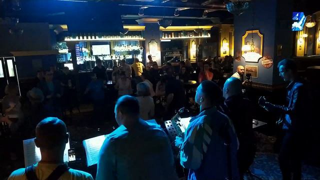 SNICKERZ cover-band "Freestyler" смотреть онлайн