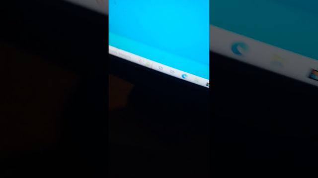 Я переустановил windows 10 и у меня белая заставка еще активированая винда смотреть онлайн